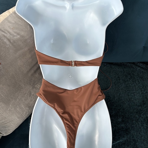 Brown bodysuit size medium - Picture 3 of 4